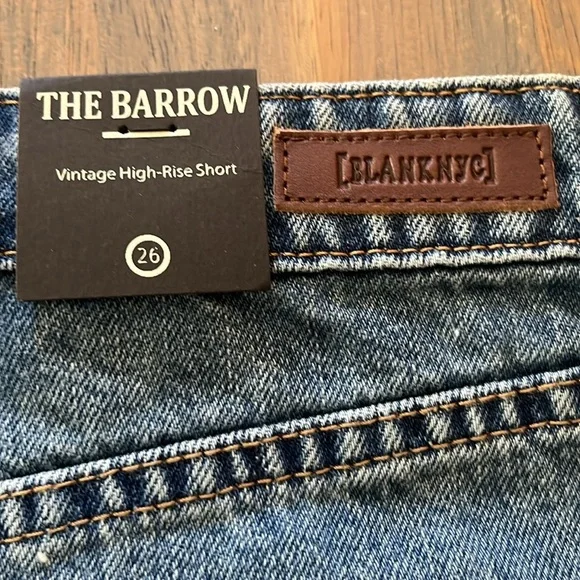 NWT BLANK NYC SHORTS SZ 26. THE BARROW - Picture 4 of 5